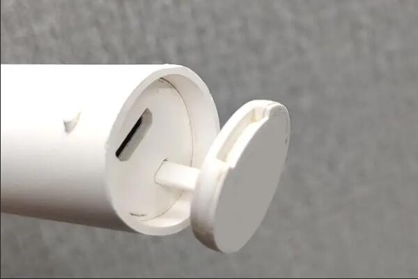 電動牙刷USB充電方式