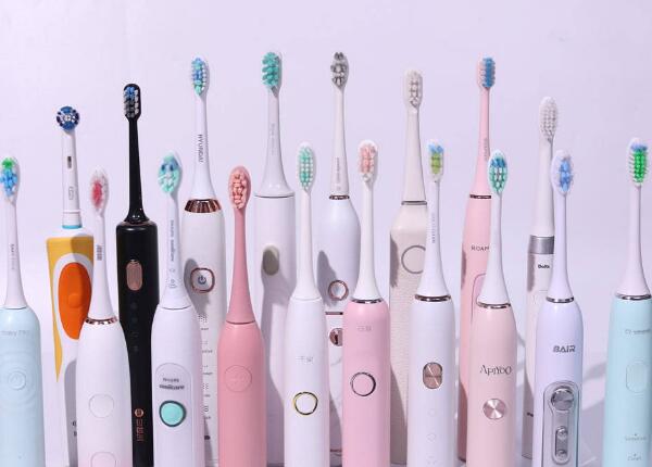 如何挑選合適的電動(dòng)牙刷？牙醫(yī)教你選購(gòu)到滿意的電動(dòng)牙刷