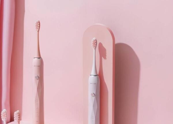 如何挑選合適的電動(dòng)牙刷品牌？好的電動(dòng)牙刷品牌，離不開這三方面