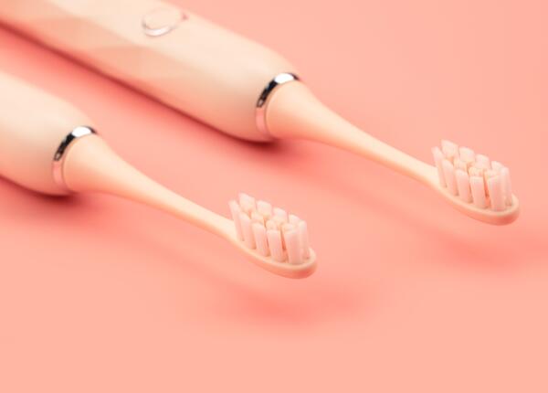 電動牙刷替換頭怎么用？正確使用牙刷替換頭的技巧分享