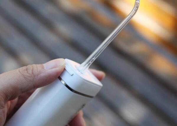 自動牙刷好還是沖牙器好 自動牙刷好還是沖牙器好